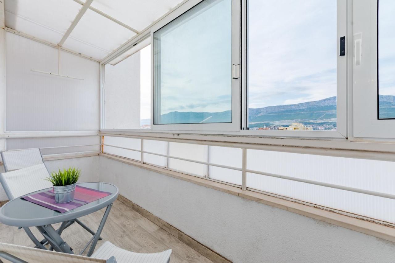 Mountain View Apartment Split Exterior photo